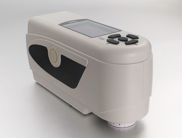 維修注意事項:高精度色差儀(yi)