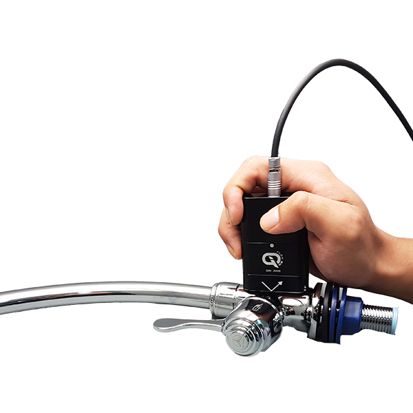 如何測量小零件或曲麵的光澤度?